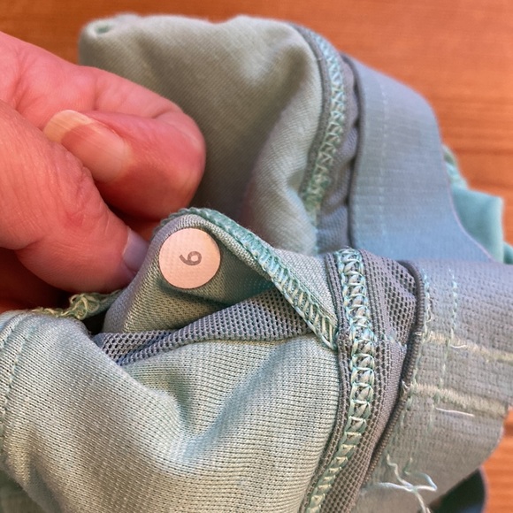 Lululemon Running/Yoga Top - Picture 3 of 3